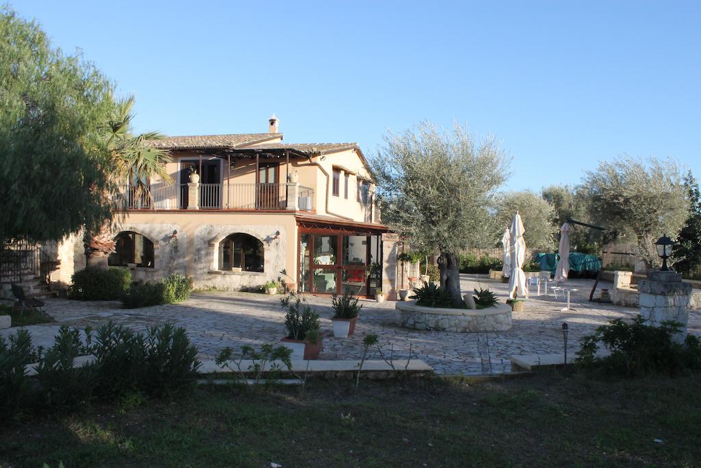 B&B Casale Siciliano Di Miryam Tiralongo Avola Εξωτερικό φωτογραφία
