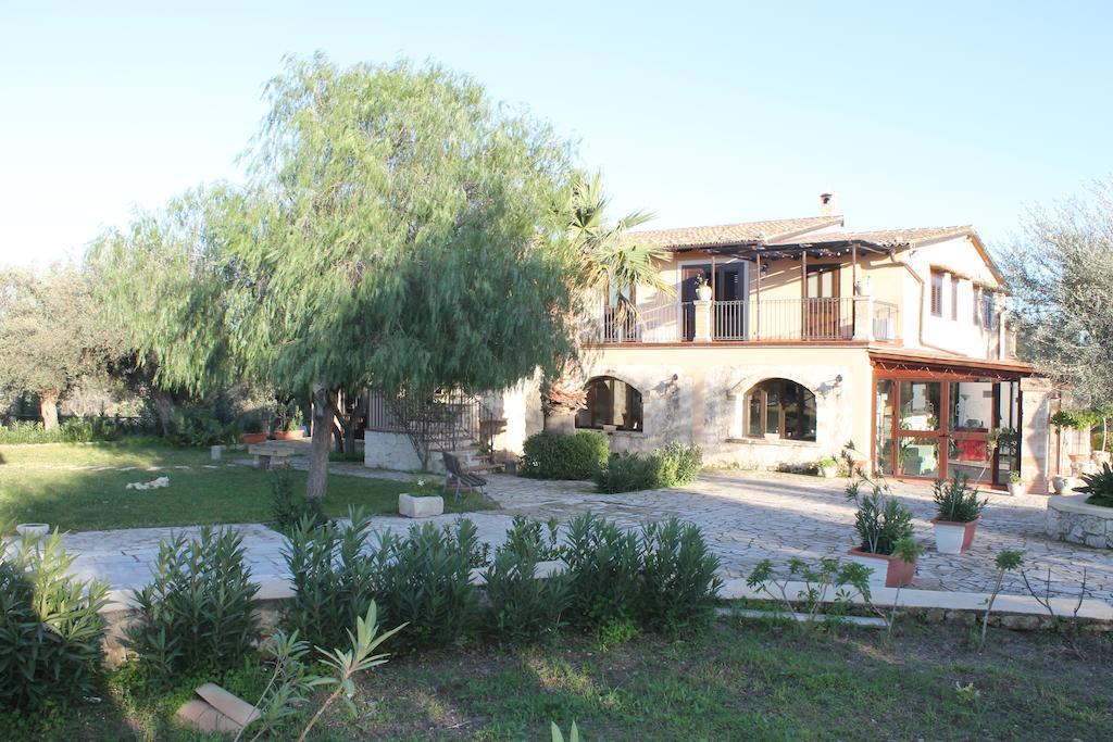 B&B Casale Siciliano Di Miryam Tiralongo Avola Εξωτερικό φωτογραφία