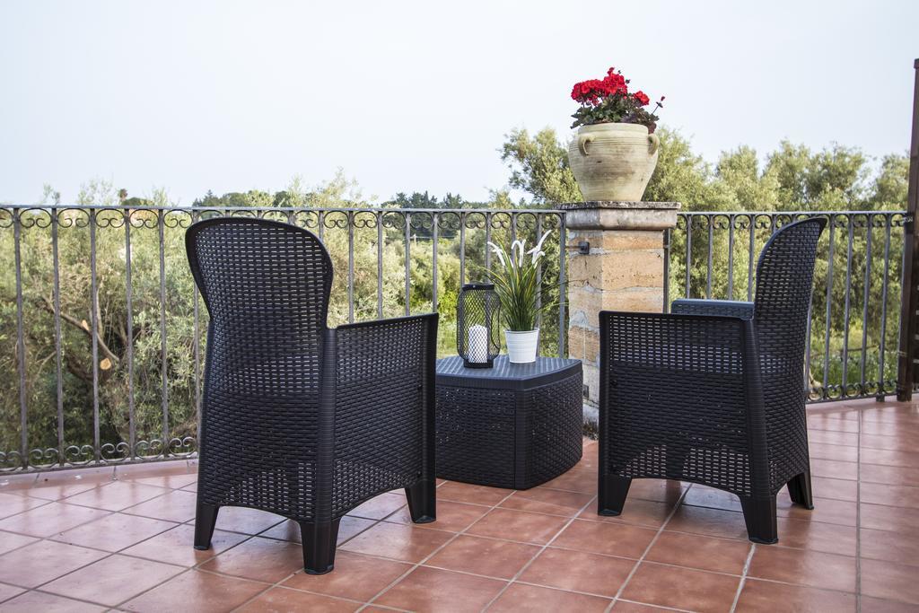 B&B Casale Siciliano Di Miryam Tiralongo Avola Εξωτερικό φωτογραφία