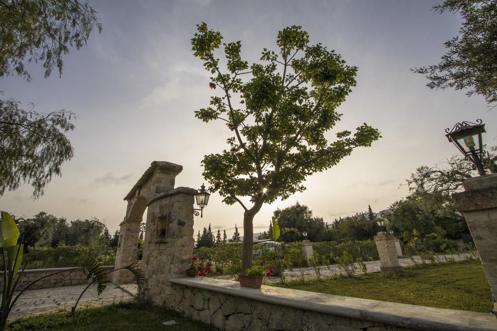 B&B Casale Siciliano Di Miryam Tiralongo Avola Εξωτερικό φωτογραφία